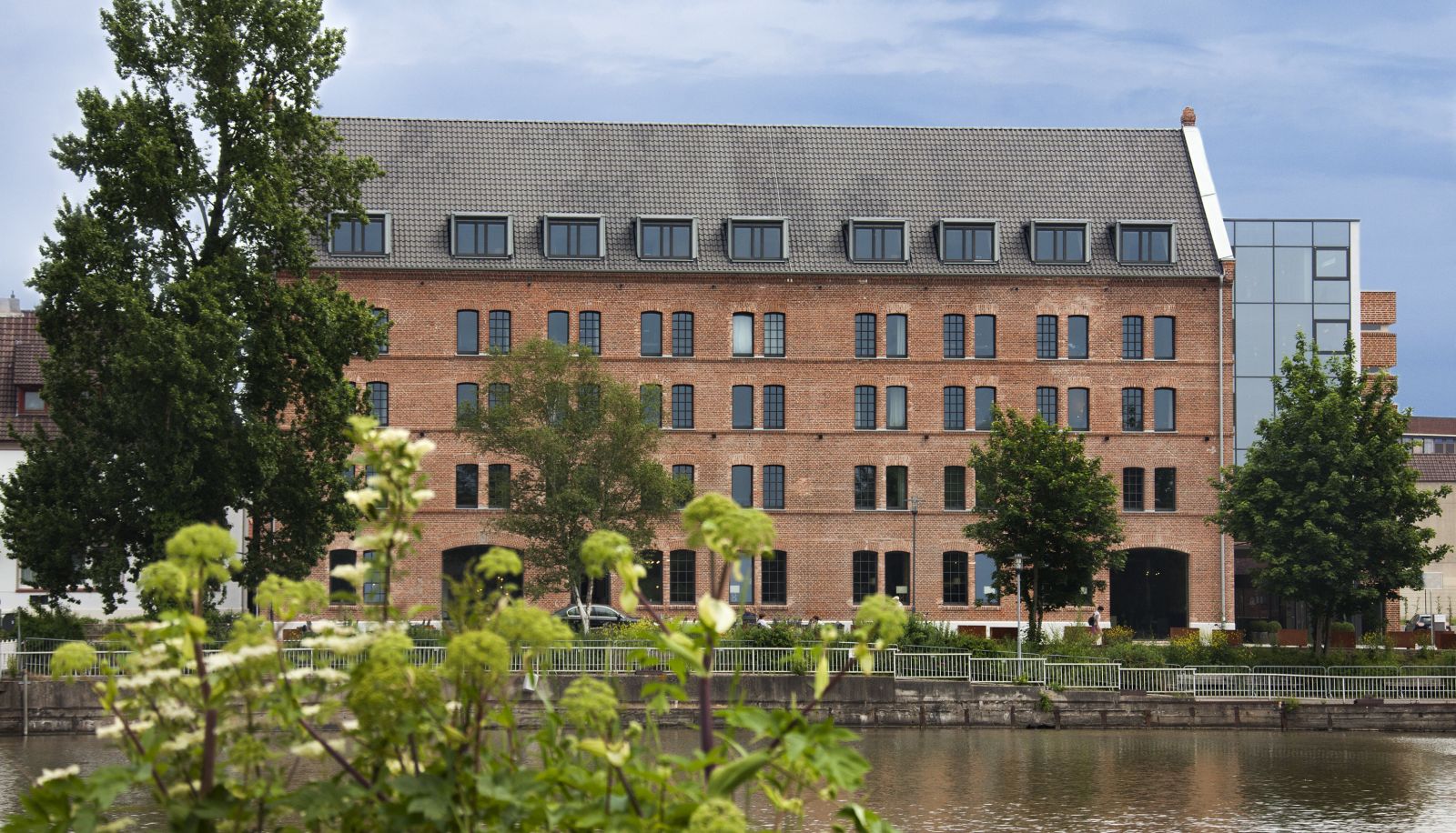 High-yield real estate investment project - Aston Estates
